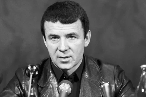 Анатолий Кашпировский — психотерапевт, телеведущий и депутат Госдумы